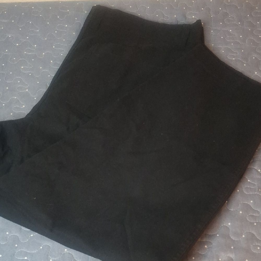 A New Day Stretch Black Cropped pants size 16